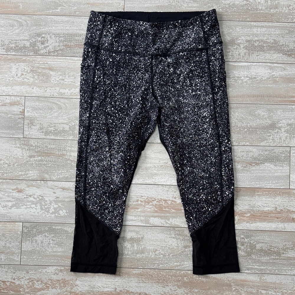 Lululemon Pace Rival Crop Marathon Leggings Mesh Size 10 Splatter Alpine Black